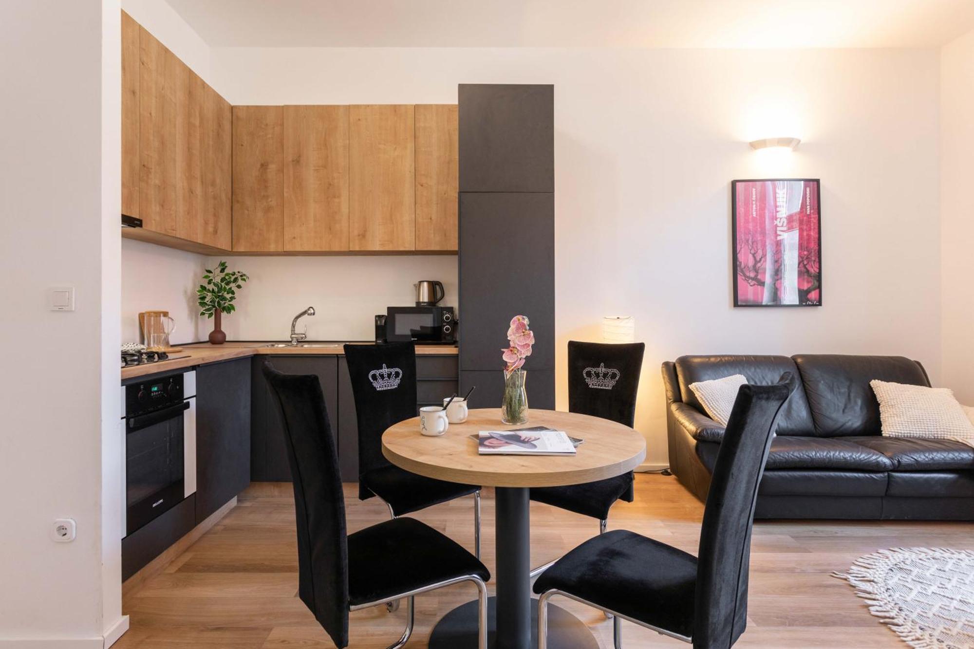 Design And Modern Apartments In Heart Of Zagreb Ngoại thất bức ảnh