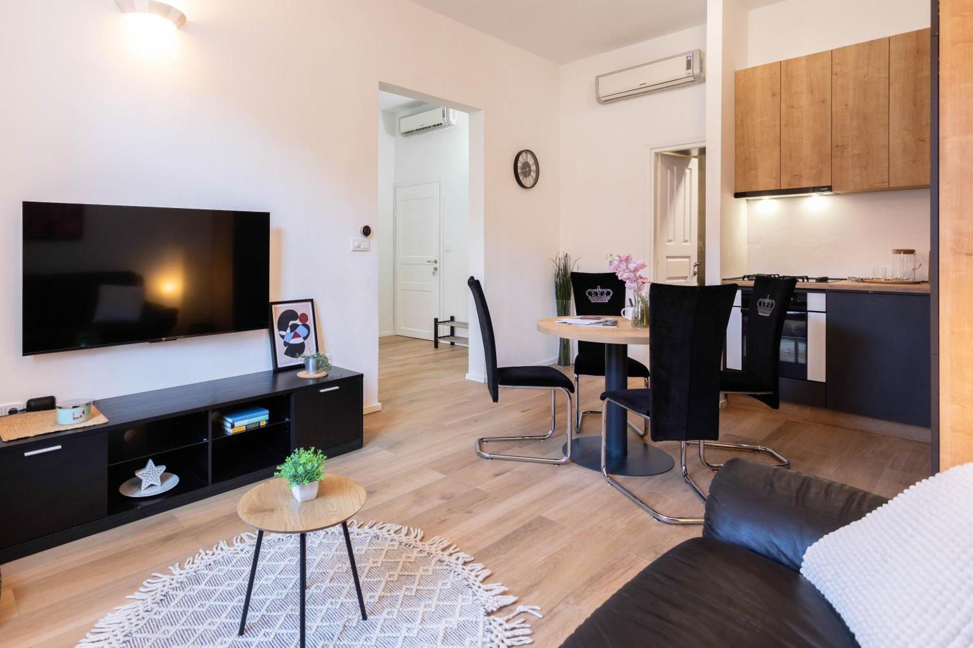 Design And Modern Apartments In Heart Of Zagreb Ngoại thất bức ảnh